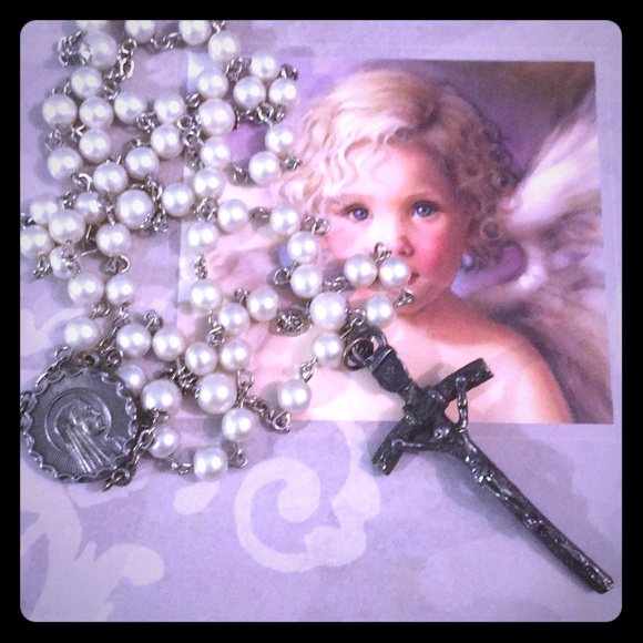 Vintage faux pearl rosary Italy silver finish Catholic religious Crucifix - Picture 5 of 9